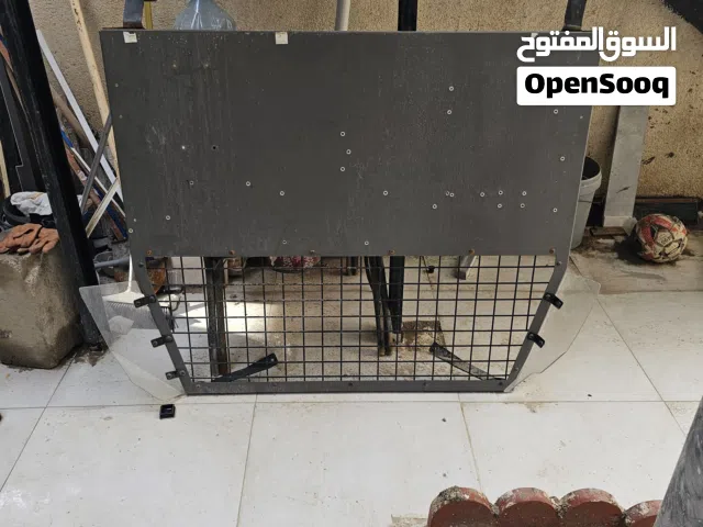 درع وحاجز  للسيارات البوليسية