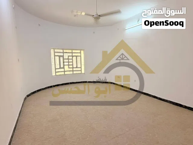 200 m2 More than 6 bedrooms Townhouse for Rent in Basra Baradi'yah