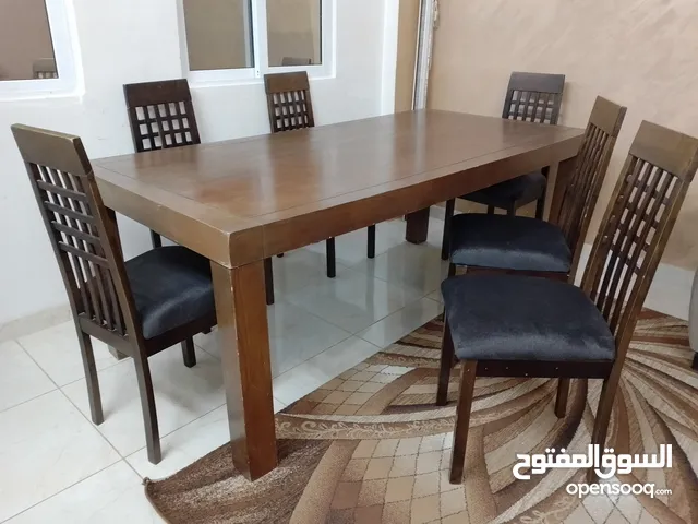 طاولة سفره 6 كراسي بحاله ممتازة