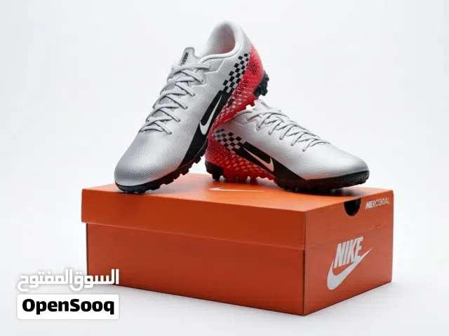 NIKE ORIGINAL FOOTBALL SHOES
