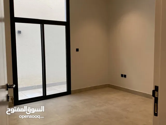 160m2 2 Bedrooms Apartments for Rent in Sharjah Al Butina
