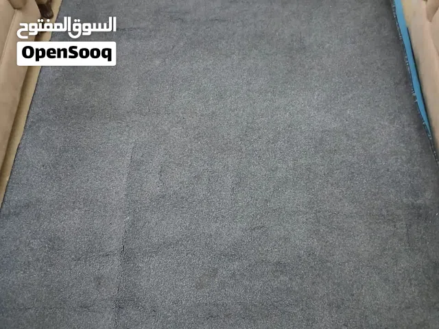 سجادة وبر قصير ثقيل للبيع السعر قابل للتفاوض