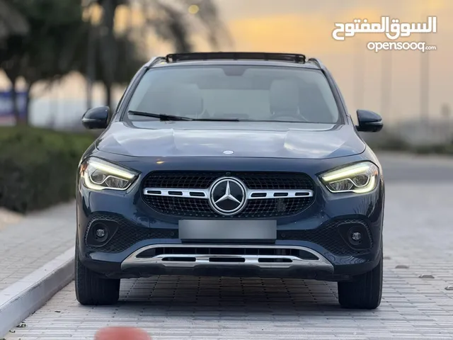 Mercedes GLA 250 is very clean, accident