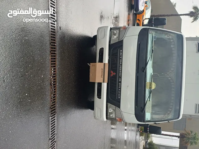 هاف لورى للايجار مع السايق