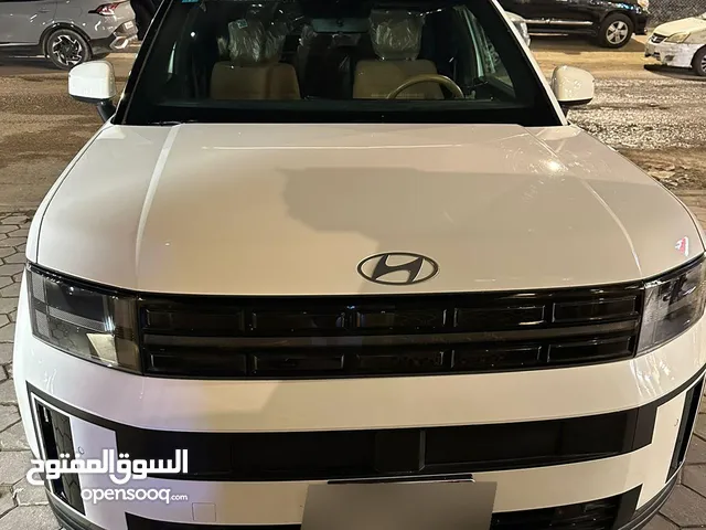 Used Hyundai Santa Fe in Basra