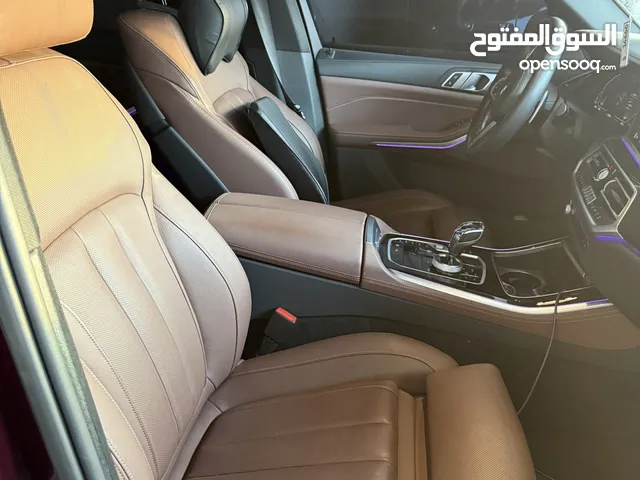 BMW X5 xDrive40i استخدام نسائي