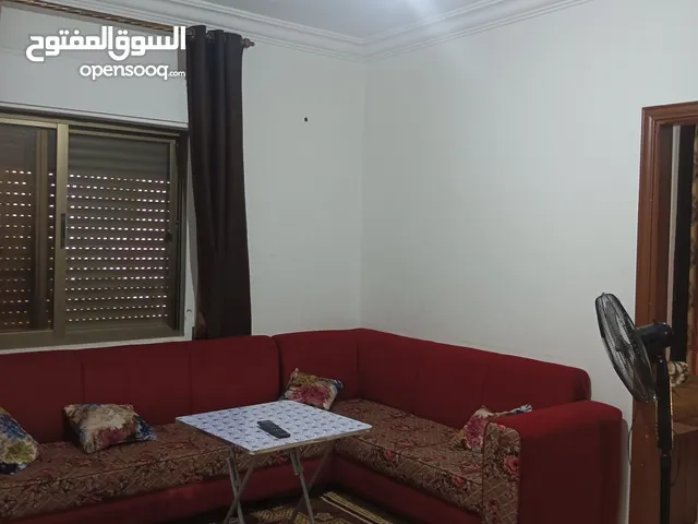 شقة مفروشه ديلوكس ط ثاني مع مصعد وبلكونة تلاع العلي 270دينار