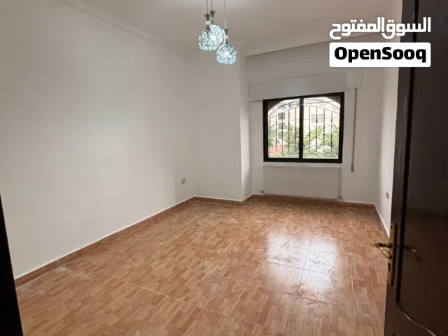 242 m2 3 Bedrooms Apartments for Sale in Amman Um Uthaiena