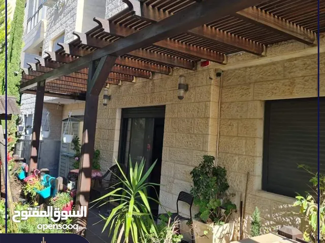 شقة ارضية مع حديقة جاهزة للسكن  للبيع في الريحان/عقار رقم : B1513