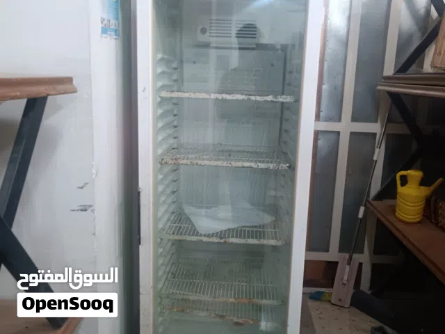 ثلاجة عارضه