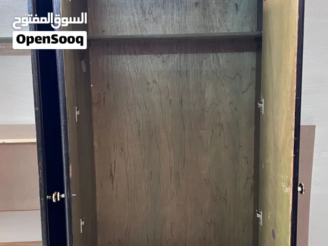 خزانة خشب الآتيه 18 السعر 75  الموقع زرقاء حي معصوم توصيل المنطقة زرقاء مجاني