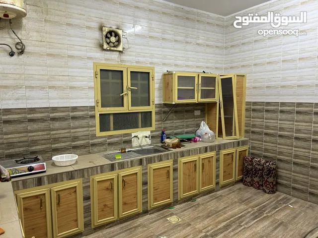 300 m2 More than 6 bedrooms Villa for Rent in Al Batinah Barka