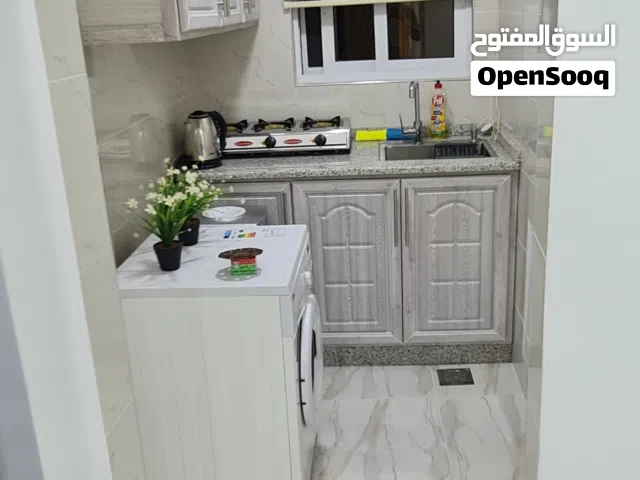 استوديو مفروش في ضاحية الياسمين منطقه هادئه جدا و متوفر منها جميع الخدمات
