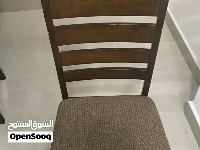 طاوله طعام للبيع 6 أشخاص