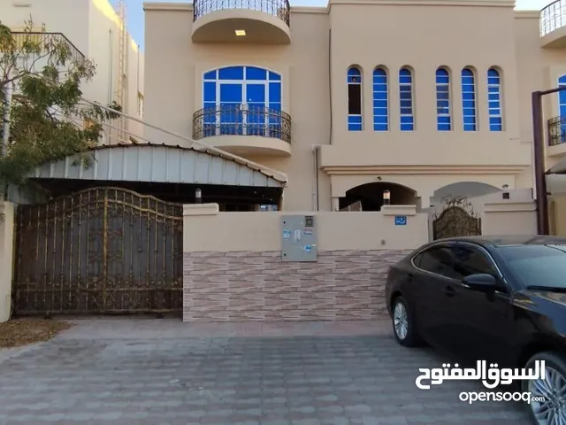 460 m2 More than 6 bedrooms Villa for Sale in Muscat Seeb