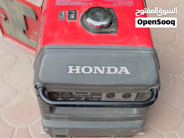 ماطور هوندا كاتم صوت بانزين  شبه جديد شرط النظافة (الوصف في الصور)