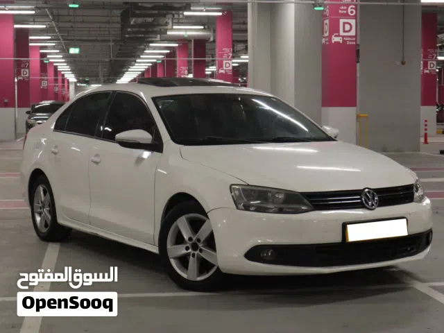 2012 فولكسفاغن جيتا Standard