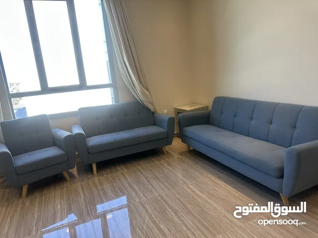 طقم كنب استخدام قليل جدا