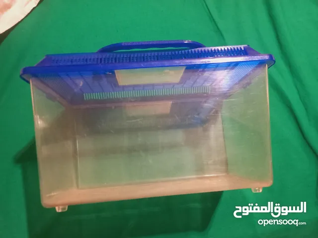 حوض سمك او سلاحف متنقل