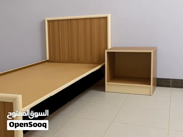 سرير نفر تركي + الاسفنج + كمدينه تركي ،، يوجد خدمة توصيل ايضا والتواصل على الواتساب