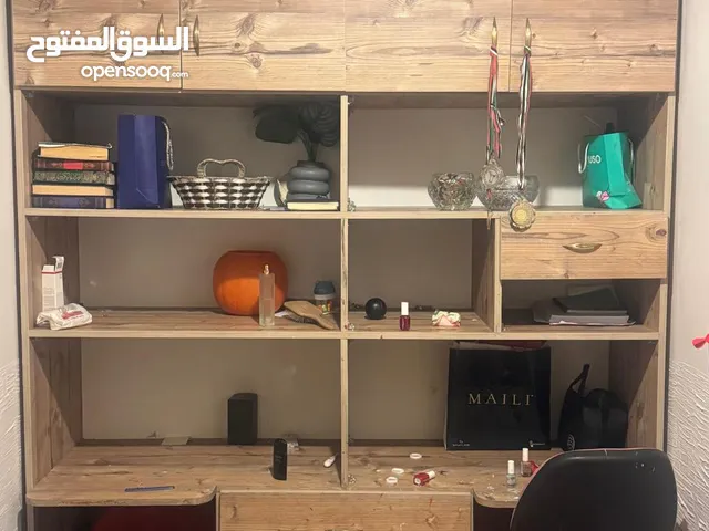 مكتب مستعمل للبيع بحال الوكاله