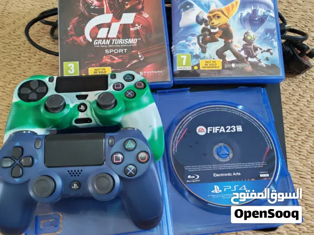 PlayStation 4 PlayStation for sale in Al Dakhiliya