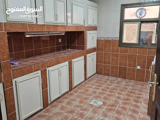 400 m2 More than 6 bedrooms Townhouse for Rent in Al Ahmadi Fahad Al Ahmed