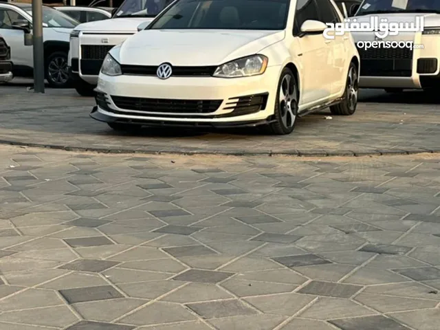 Volkswagen Golf TSI