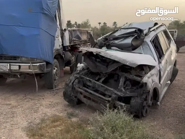 باجيرو 2008 رقم بغداد انكليزي بيه حادث للبيع كير ومحرك 3800 كشنات جلد اسود جدد وبيه هواي ملحقات 0790