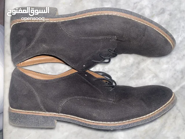 حذاء من ( H&M )