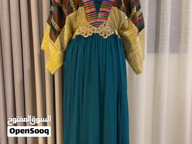 جلابية متعددة الالوان