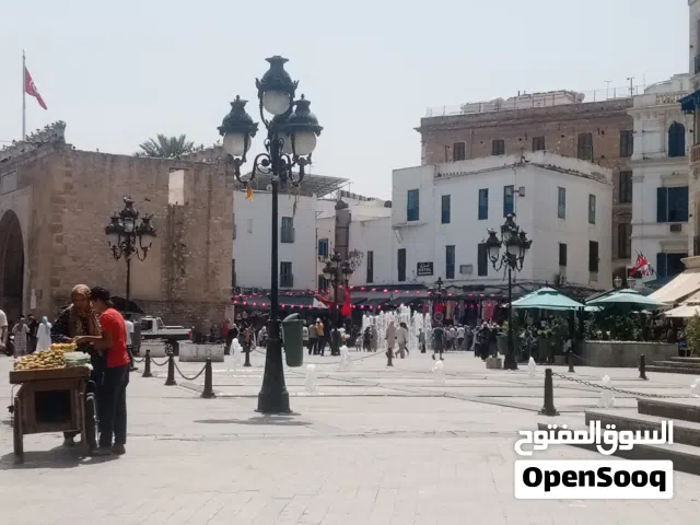 استوديو مفروش في تونس جنب محطة القطار برشلونة باليوم