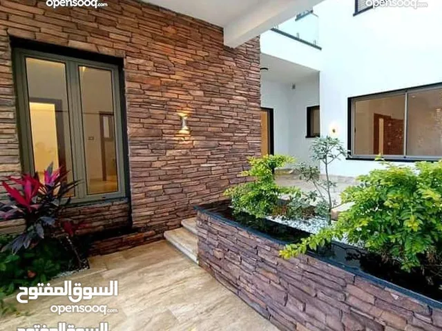 700 m2 More than 6 bedrooms Villa for Sale in Tripoli Souq Al-Juma'a