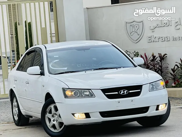 عدد 2 سيارات سوناتا 2007 جمرك كيف وصله الاتصال  اصليه مش مغيره