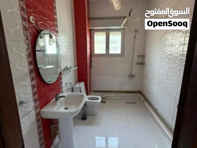 140 m2 3 Bedrooms Apartments for Rent in Benghazi Qar Yunis