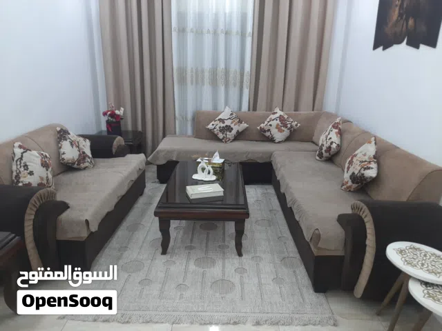 طقم كنب بلون بيج بني مميز