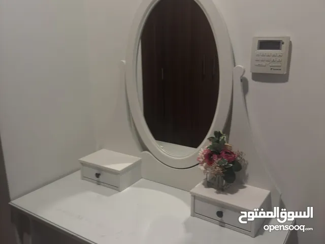 Vanity dressing table for sale