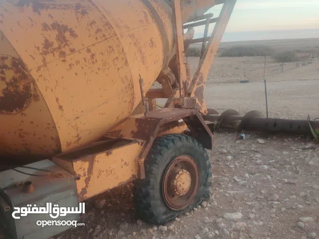 خلاطه خرسانه والعه