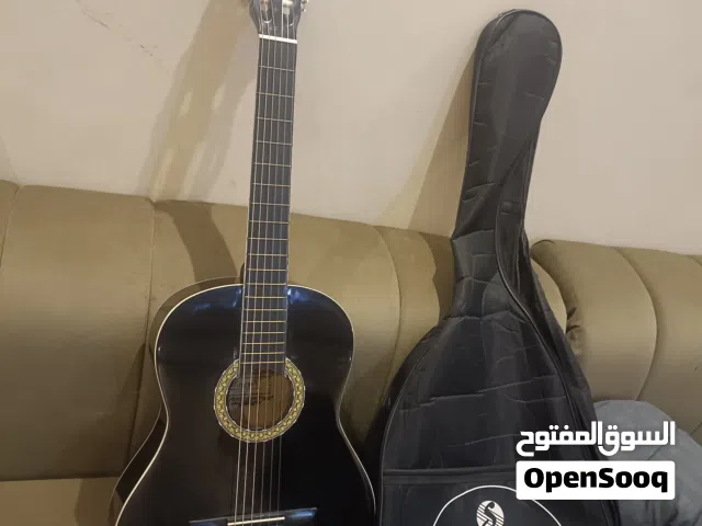 جيتار ماركة فتنست