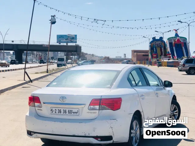 2013 تويوتا كامري LE