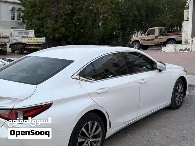 Used Lexus ES in Muscat