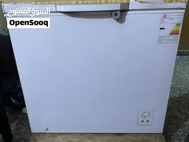 مجمدة نظيفة استعمال قليل
