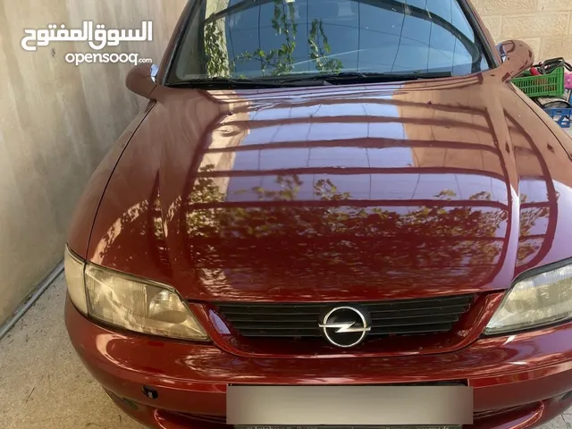 Used Opel Vectra in Amman