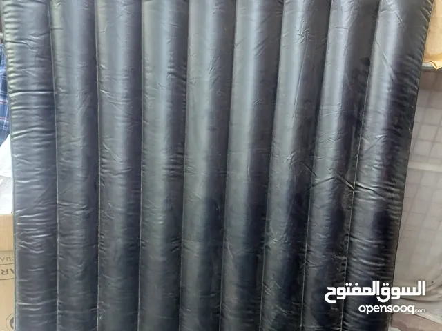 مرتبة هواء كبيرة متر ونص في طول مترين سوداء مريحة وعملية تناسب السيدات والرجال