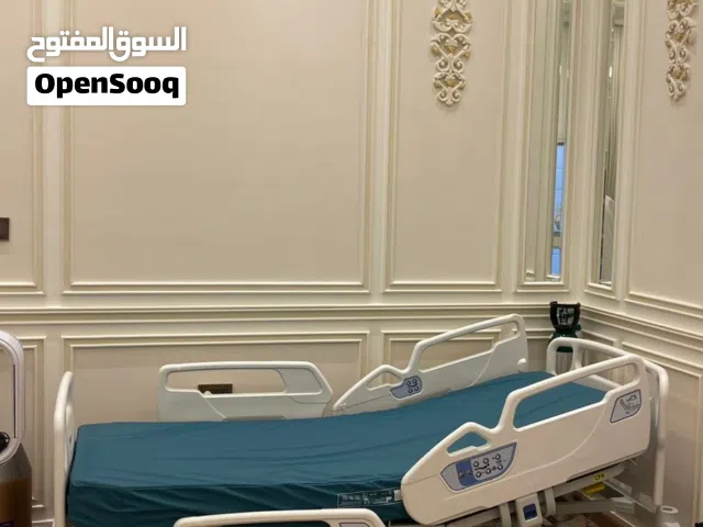 سرير طبي جديد