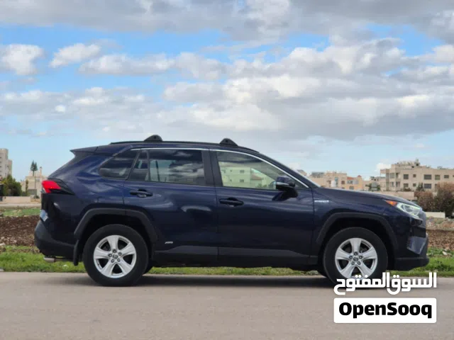 2021 Toyota RAV 4 XLE