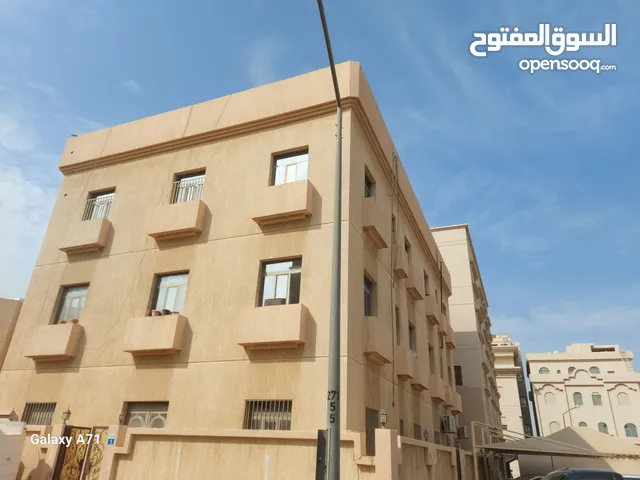400 m2 3 Bedrooms Apartments for Rent in Al Ahmadi Mangaf