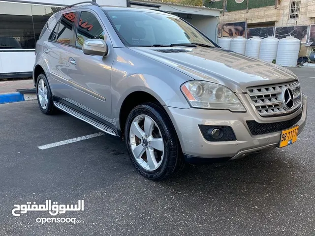 جيب مرسيدس للبيع موديل 2009 بنزين موتور 3500 جميع الاضافات