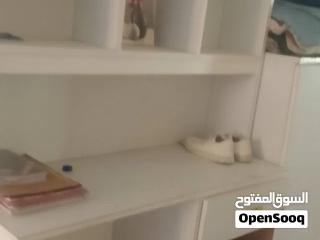 مكتب وتواليت مفصل تفصيل