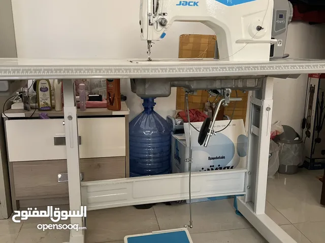 Jack F5 sewing machine and Jack E3 overlock machine for sale